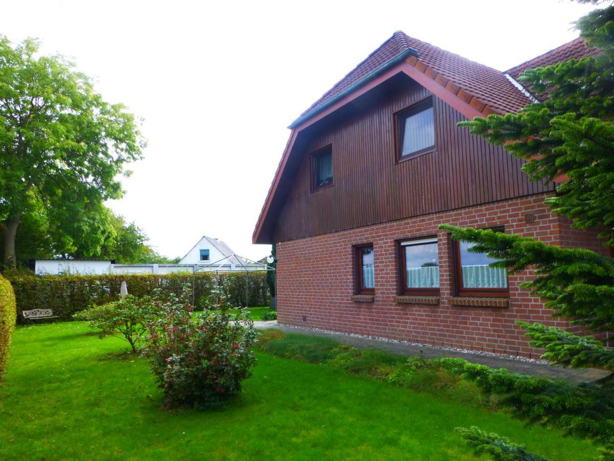 Am Borgwallsee * Steinhagen (Vorpommern-Rugen)